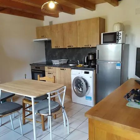 De France 3/4 Personnes A Ferluguet Sainte-Eulalie (Ardeche)